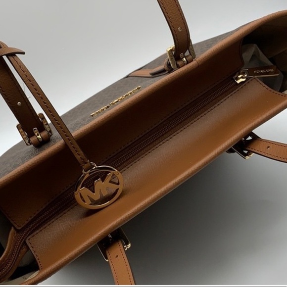 Michael Kors Small Top Zip Shoulder Tote Brown - Picture 7 of 10